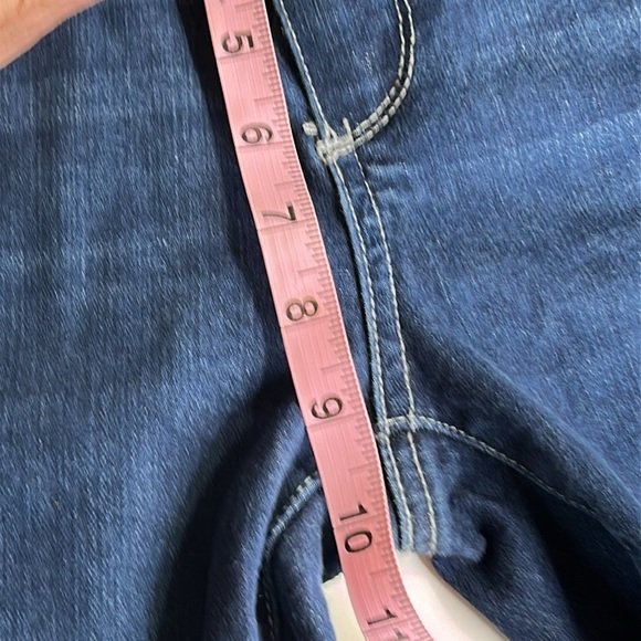 PAIGE JAX KNEE DARK WASH DENIM  STRETCHY BERMUDA CUFFED SUMMER SHORTS SIZE 29 - Picture 14 of 14